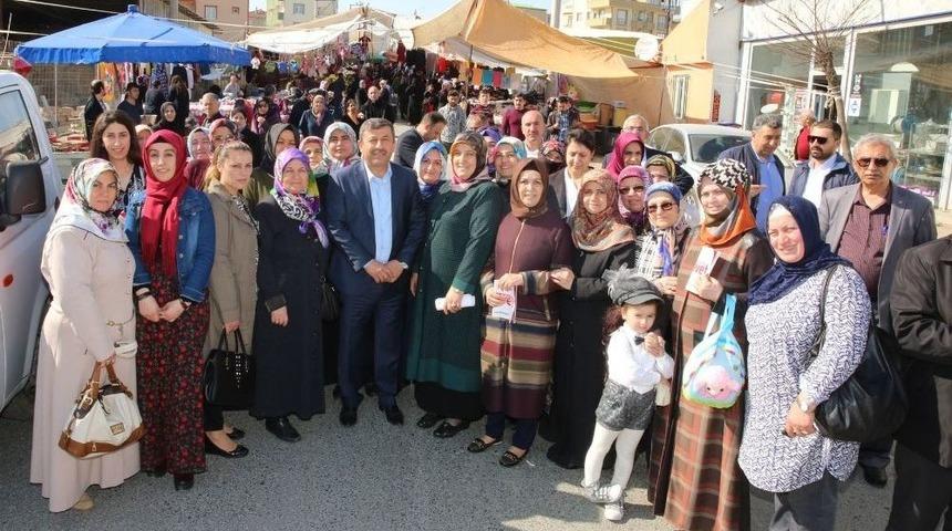 Başkan Karabacak, Referandum &Ouml;ncesi Yeni Anayasa &Ccedil;alışmalarını Vatandaşlara Anlattı