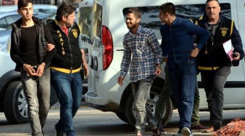 Yıkamaya Bırakılan Otomobille Kapka&ccedil; Yaptılar