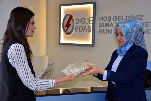 Dicle Elektrik, Dünya Kadınlar Günü’nü Kutladı