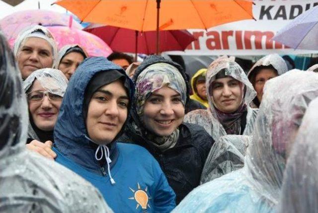 Yıldırım;  Evette Bereket Vardır, Hayırdan Hayır Gelmez