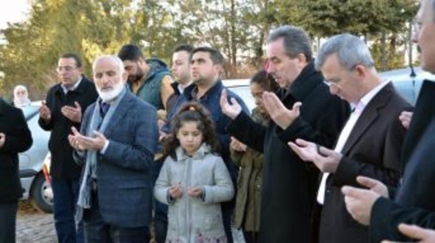 Nevşehir&rsquo;de Umreciler Dua Ve Tekbirlerle Uğurlandı