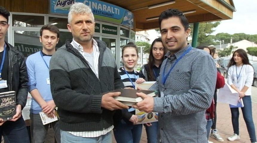 Burhaniye&rsquo;de Armağanınız Kitap Olsun