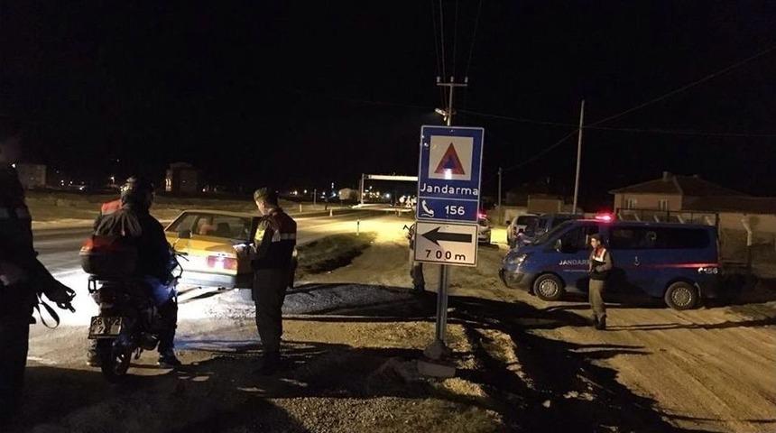 Tepebaşı İl&ccedil;e Jandarma Komutanlığı Ekiplerinden Trafik Ve Asayiş Uygulaması