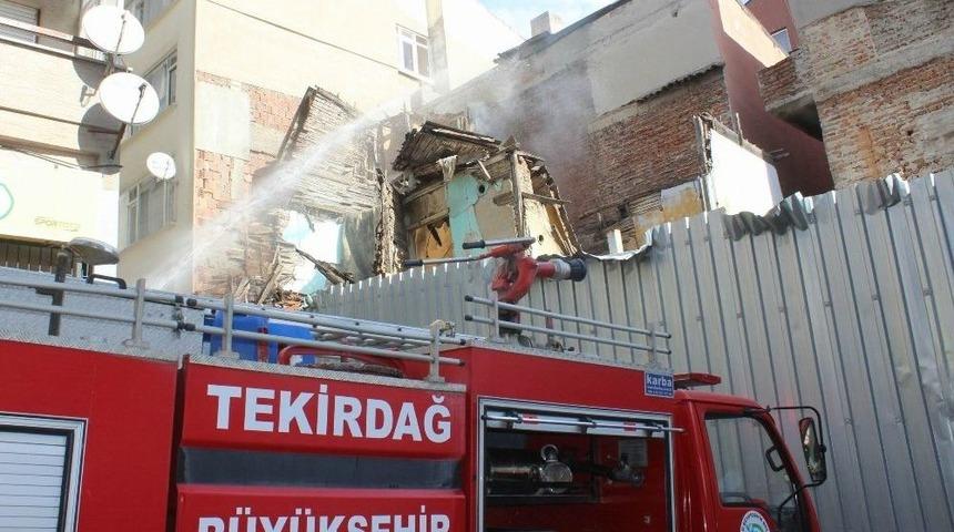 Tekirdağ&rsquo;da Korkutan Yangın