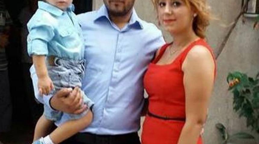 Babası Gibi K&uuml;&ccedil;&uuml;k Yaşta Annesiz Kaldı