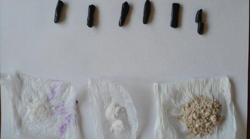 Aksaray&rsquo;da Uyuşturucu Operasyonu: 4 G&ouml;zaltı