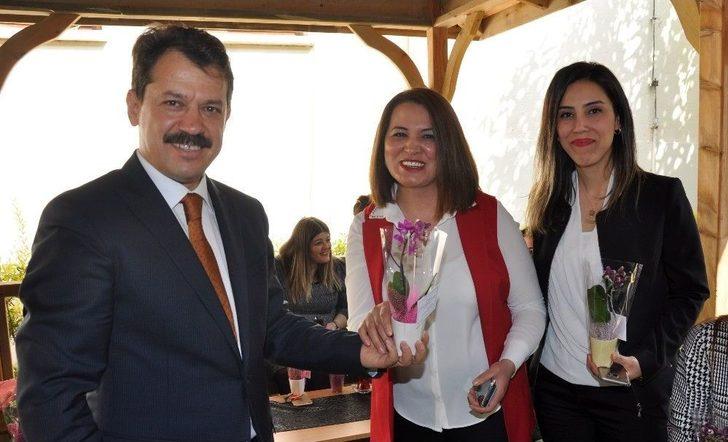 Adana Adliyesi’nde ’kadınlar Günü’ Kutlaması G2