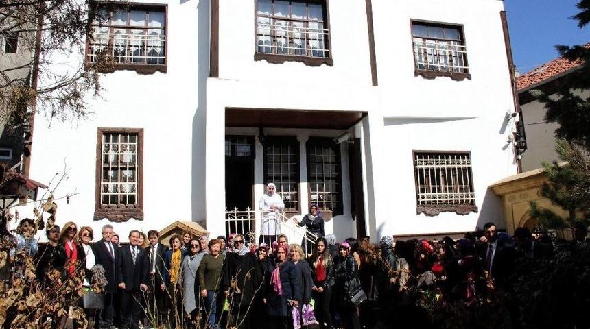 Yozgat Belediyesi 8 Mart&rsquo;ta Kadınları Unutmadı