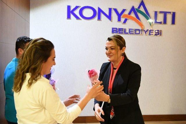 Konyaaltı Belediyesi’nde ‘kadın’lar Günü