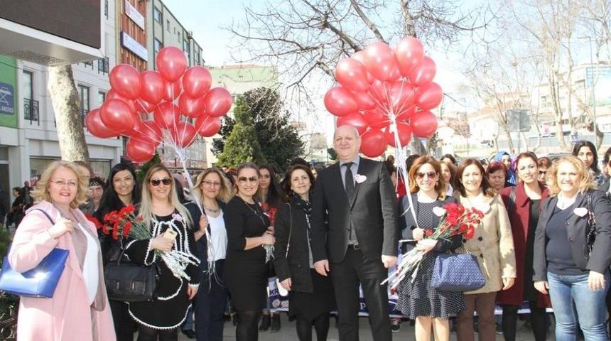 8 Mart Kadınlar G&uuml;n&uuml; Kartal&rsquo;da Kutlandı