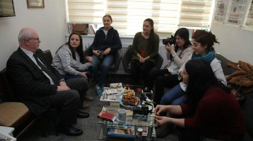 Başkan Kurt, Kadın Gazetecilerin D&uuml;nya Emek&ccedil;i Kadınlar G&uuml;n&uuml;&rsquo;n&uuml; Kutladı