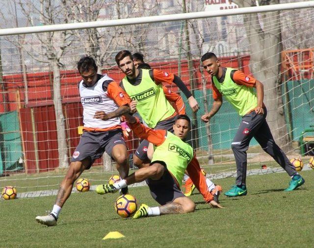 Adanaspor’da Kardemir Karabükspor Hazırlıkları Sürüyor