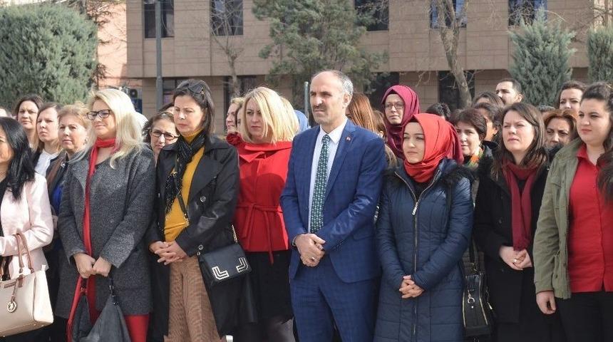 Eskişehir&rsquo;de 8 Mart D&uuml;nya Kadınlar G&uuml;n&uuml; Kutlandı