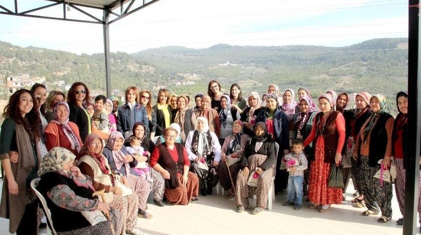 Mersin Giad K&ouml;y Kadınlarını Unutmadı