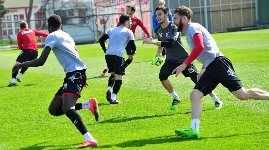 Samsunspor Bir İlkin Daha Peşinde