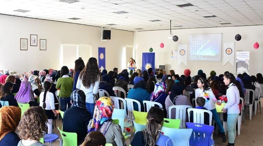 8 Mart D&uuml;nya Kadınlar G&uuml;n&uuml;