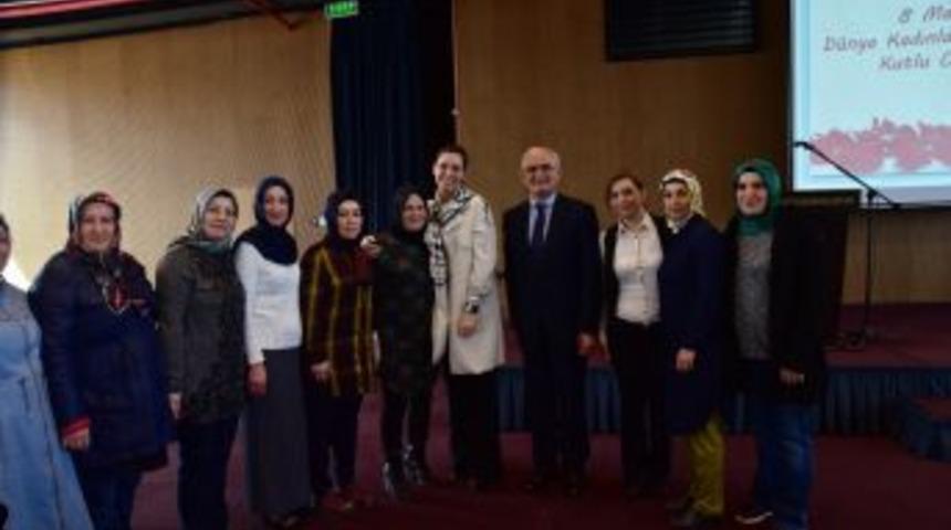 Başkan Yılmaz Kadın Personelle Bir Araya Geldi