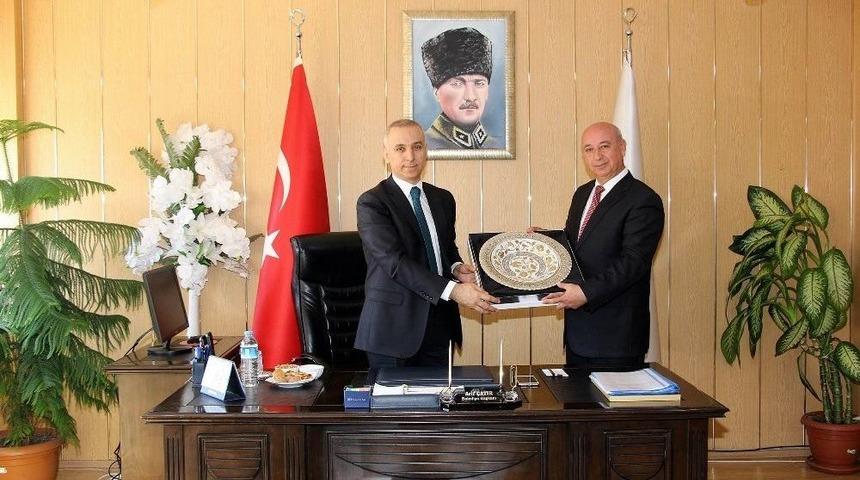Vali K&ouml;se&rsquo;den Ilgaz Belediye Başkanlığına Ziyaret