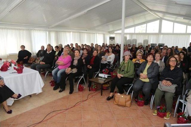 Mezitli’de ’kadın Dostu Kent Olmak’ Paneli