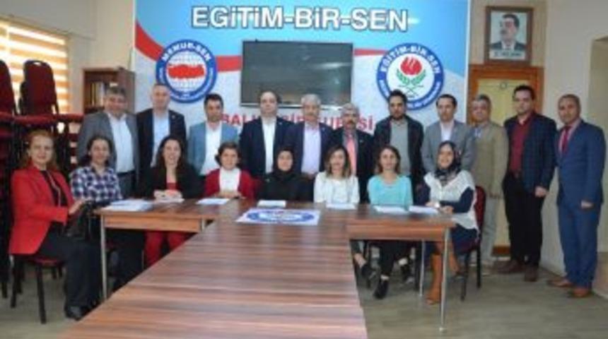Eğitim Bir-sen Kadınlar G&uuml;n&uuml;n&uuml; Kutladı