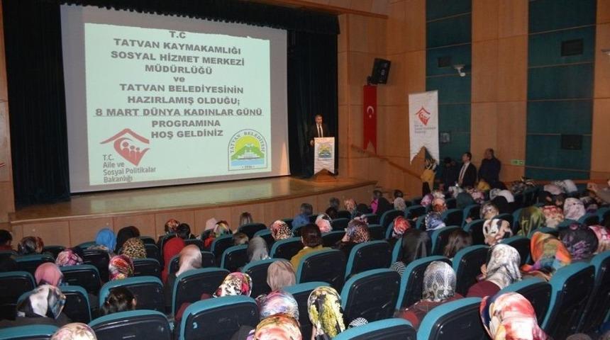 8 Mart D&uuml;nya Kadınlar G&uuml;n&uuml;