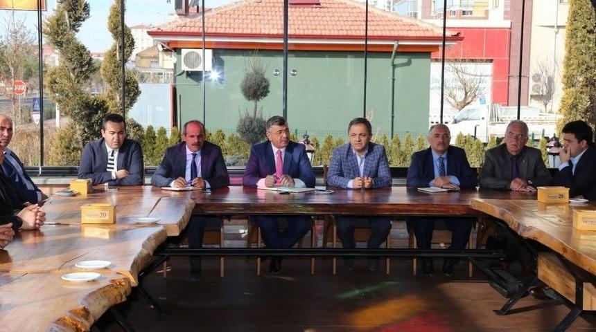 Başkan Akdoğan Muhtarlarla Buluştu