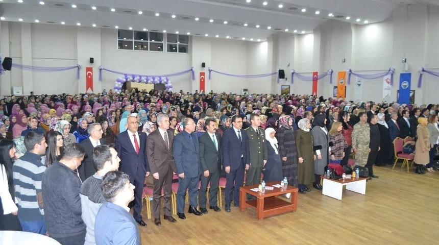 8 Mart D&uuml;nya Kadınlar G&uuml;n&uuml;