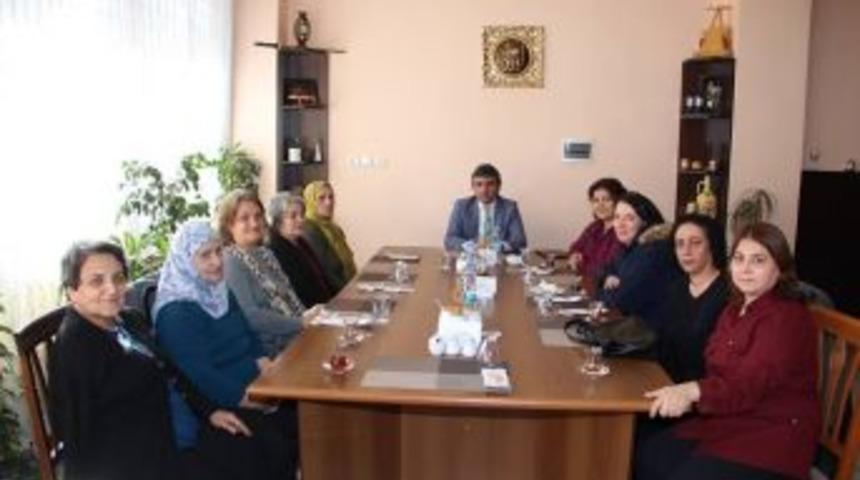 Kaymakam Şenol Turan, 8 Mart Kadınlar G&uuml;n&uuml;n&uuml; Kutladı