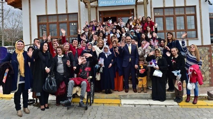 Uşak&rsquo;ta 8 Mart D&uuml;nya Kadınlar G&uuml;n&uuml; Etkinliği