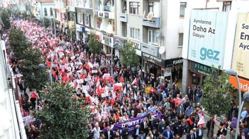 Kemal Kılı&ccedil;daroğlu, El Bab Şehidinin Ailesini Ziyaret Etti (3)