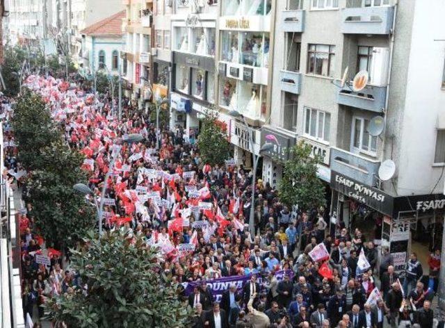 Kemal Kılıçdaroğlu, El Bab Şehidinin Ailesini Ziyaret Etti (3)