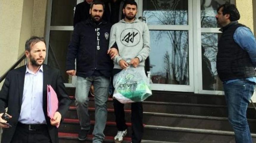 Afyonspor Kafilesine Taşla Saldıran 4 Sanık Tahliye Edildi