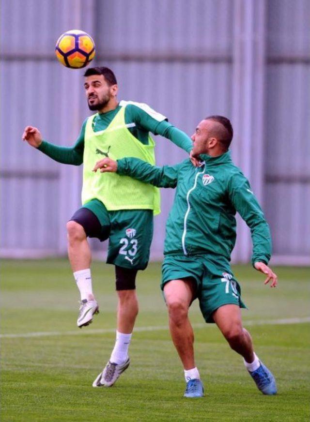 Bursaspor’Da Tempo Düşmüyor