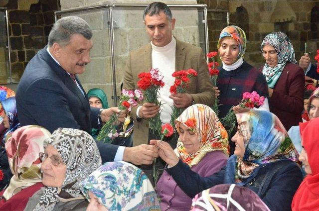 Battalgazi’de Kadınlar Günü Etkinliği Yoğun İlgi