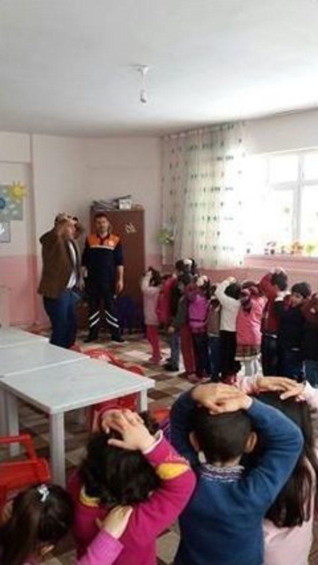 Afad’ın Okullardaki Afet Bilinci Eğitimlerimiz Devam Ediyor