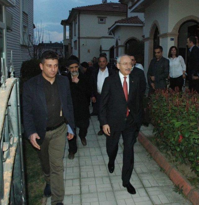 Kılıçdaroğlu’nda Eski İl Başkanı Gedikli’nin Ailesine Başsağlığı Ziyareti