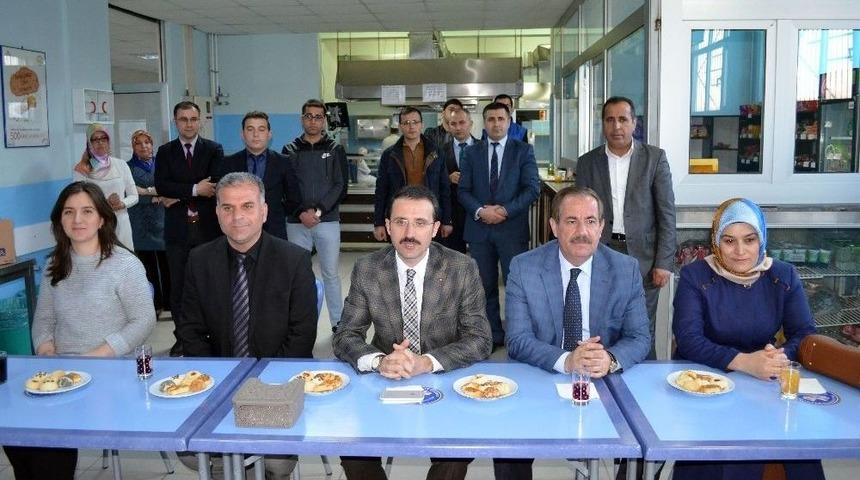 Adilcevaz Kyk Yurdunda Kadınlar Günü Etkinliği