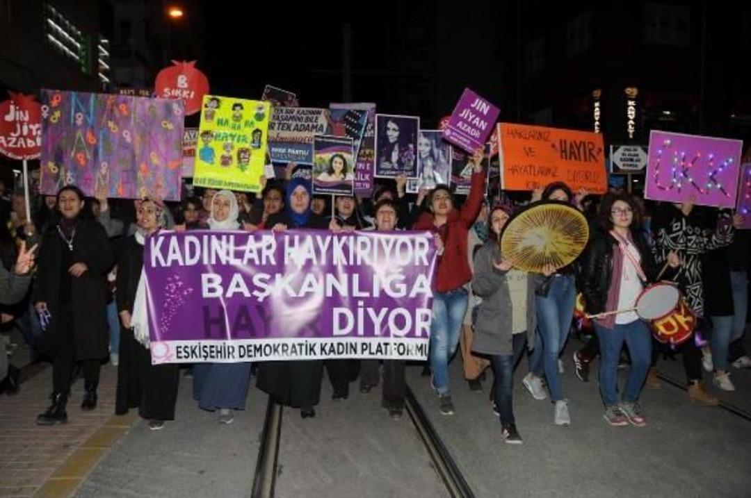 Eskişehir'de Kadınlar Yürüdü