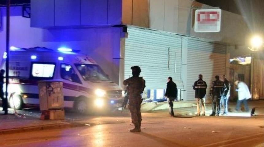 Adana'da Markete Eyp'li Saldırı: 1 Yaralı
