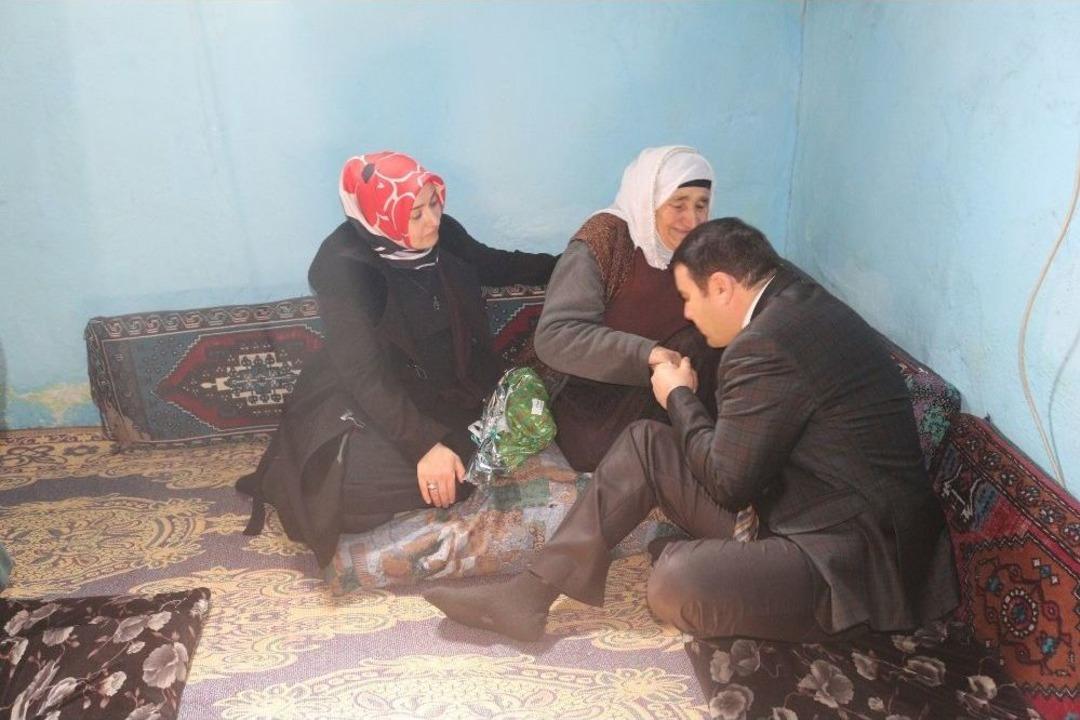 Vali Işın&rsquo;dan Yaşlı Kadınlara Ziyaret