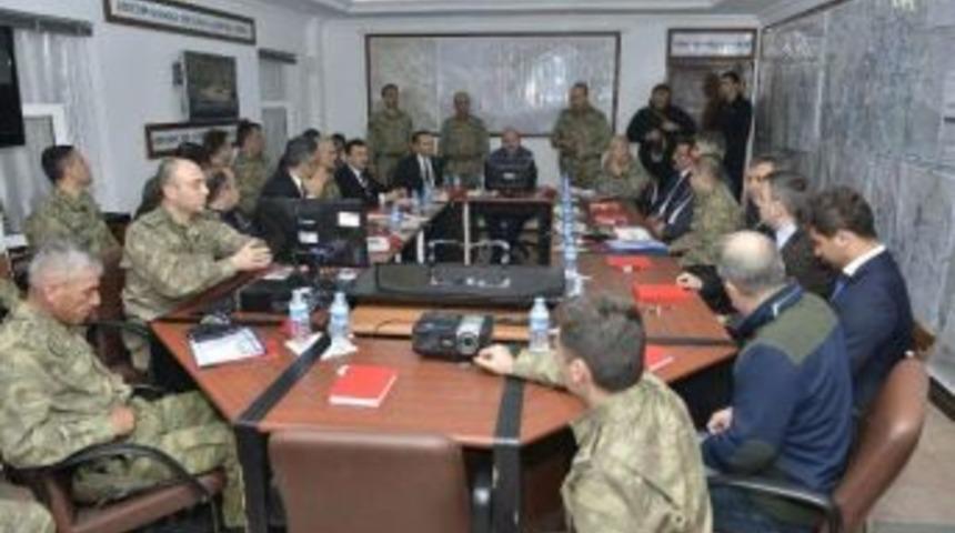 İ&ccedil;işleri Bakanı Soylu, Operasyonun Merkezi Lice'de