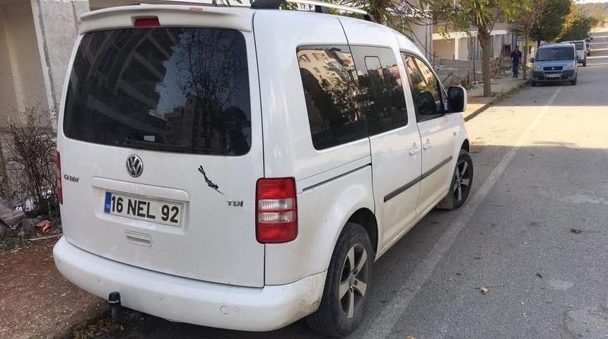 &Ccedil;alınan Arabasını Sosyal Medya Sayesinde Buldu