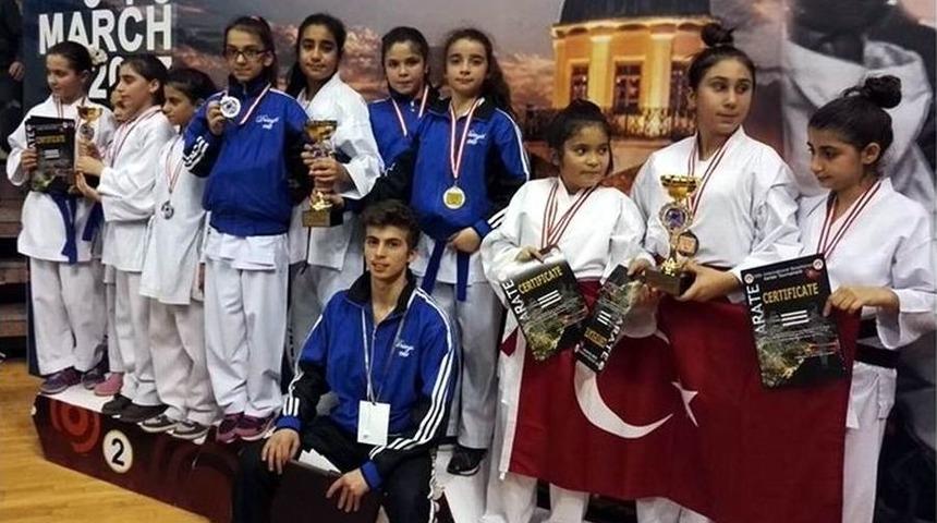 Tekirdağlı Karatecilerden Şampiyonluk Başarısı