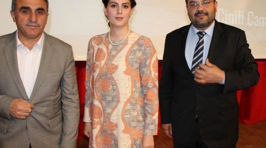 Nilhan Osmanoğlu: &ldquo;saraylara Gittiğim Zaman Sinirleniyorum&rdquo;