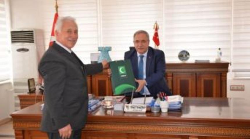 Vali Ahmet H. Nayir: Bağımlılıkla M&uuml;cadele G&ouml;revi Sadece Yeşilay&rsquo;ın Değil