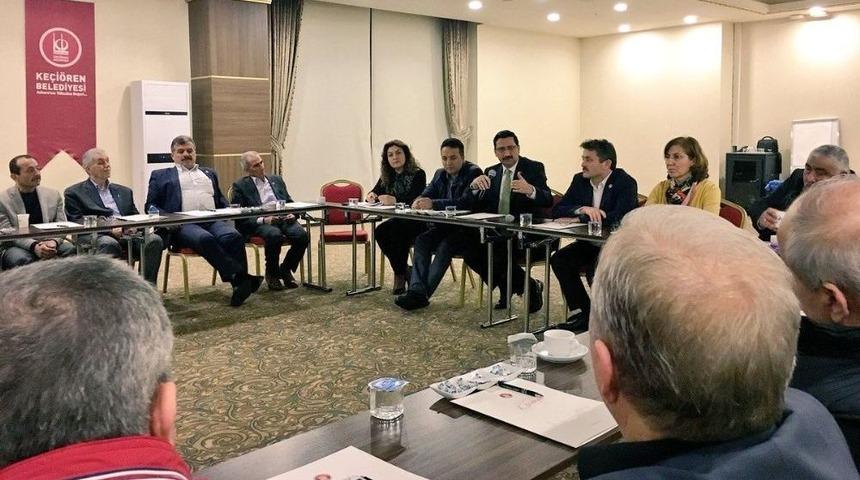 Ke&ccedil;i&ouml;ren Belediyesi Muhtarlarla İstişare Toplantısı D&uuml;zenledi