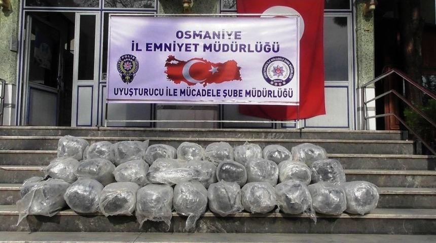 Minib&uuml;ste 143 Kilo Esrar Bulundu