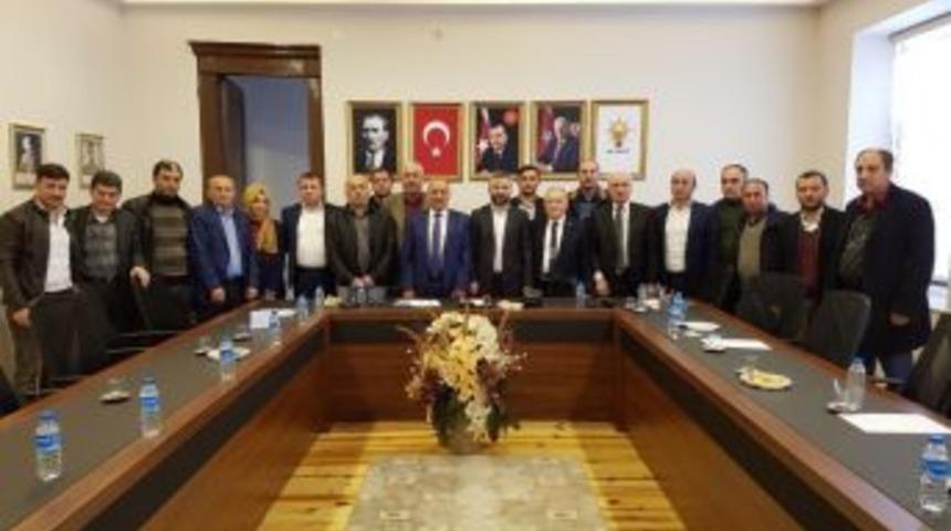 Ak Parti&rsquo;de Referandum Toplantısı