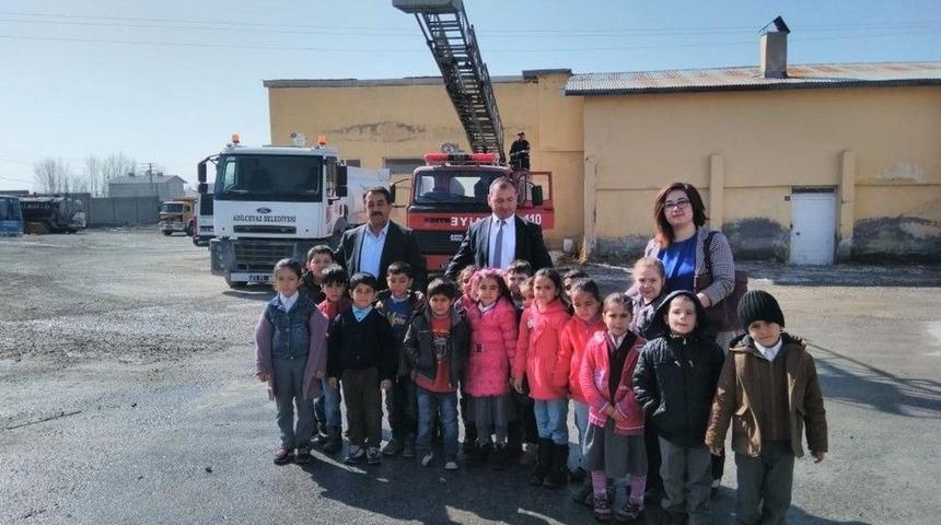 Minik &Ouml;ğrencilerden İtfaiye Amirliğine Ziyaret