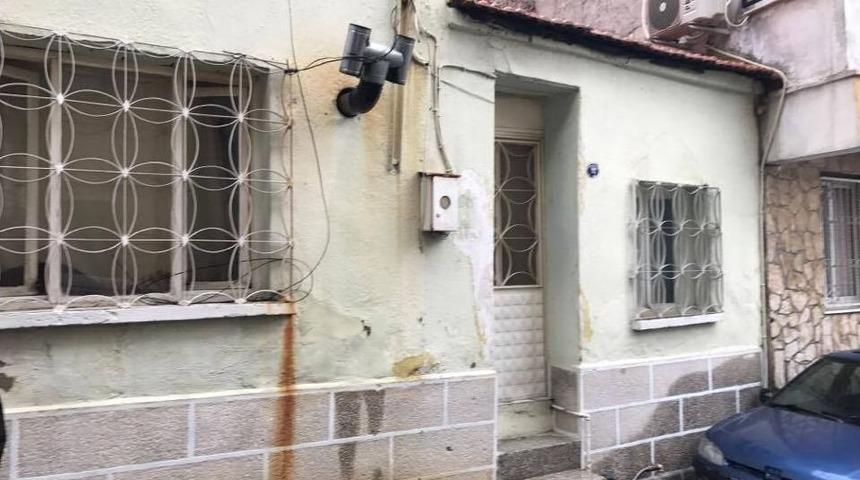 Sabah İşe Gitmek İ&ccedil;in Kalktı, Babasının Ve Abisinin Cansız Bedeniyle Karşılaştı